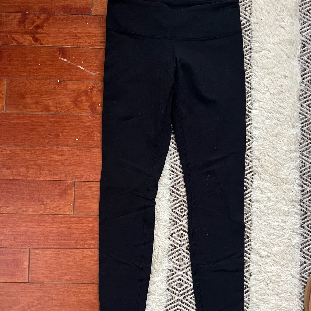 Black Lululemon leggings size 4